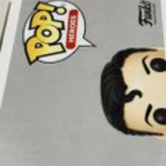 Funko Pop! Superman 251 Specialty Series Vinyl Figure With Protector - Picture 13 of 16